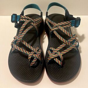 Chaco Cloud Zx2 Rainbow Fiesta Chacos size 9